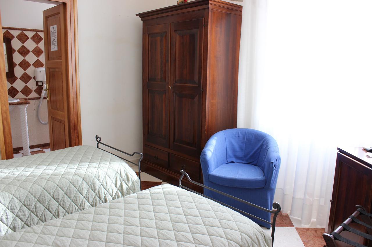 Villa Cosilinum Padula Luaran gambar