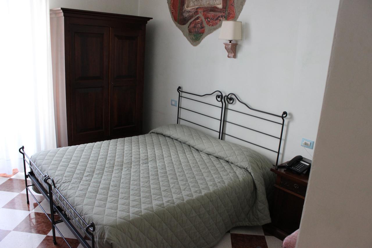 Villa Cosilinum Padula Luaran gambar