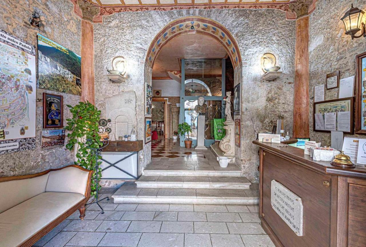 Villa Cosilinum Padula Luaran gambar